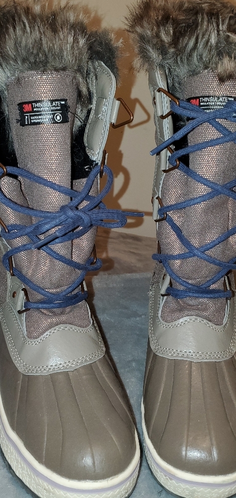Water-resistant, snow/rain boots
